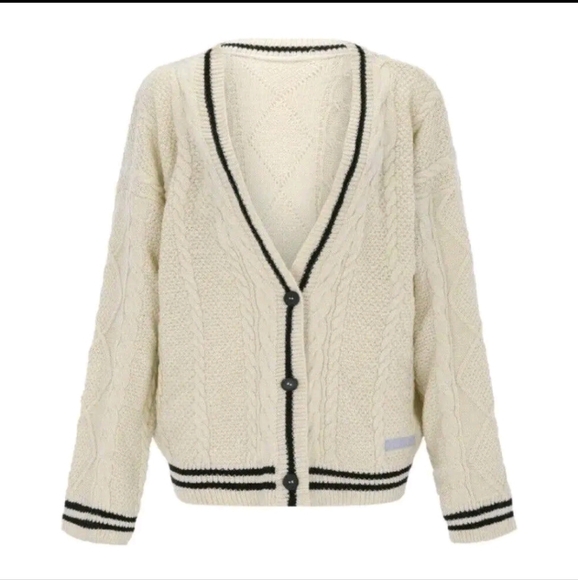 Unbranded Sweaters - Oversized Cream Cable Knit Cardigan Sweater with Embroidery Star Design - NIP